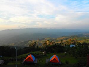hilltop camp lembang