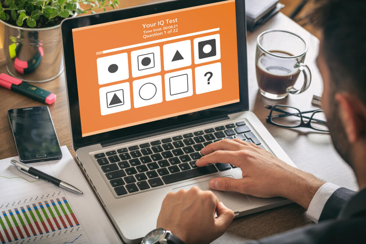 Tes IQ Online vs. Offline: Mana yang Lebih Akurat untuk Persiapan UNHAN?