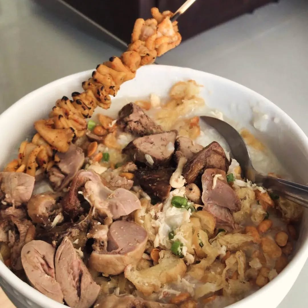 Bubur Ayam Jakarta 46 Ini Bikin Orang Rela Datang Lebih Pagi