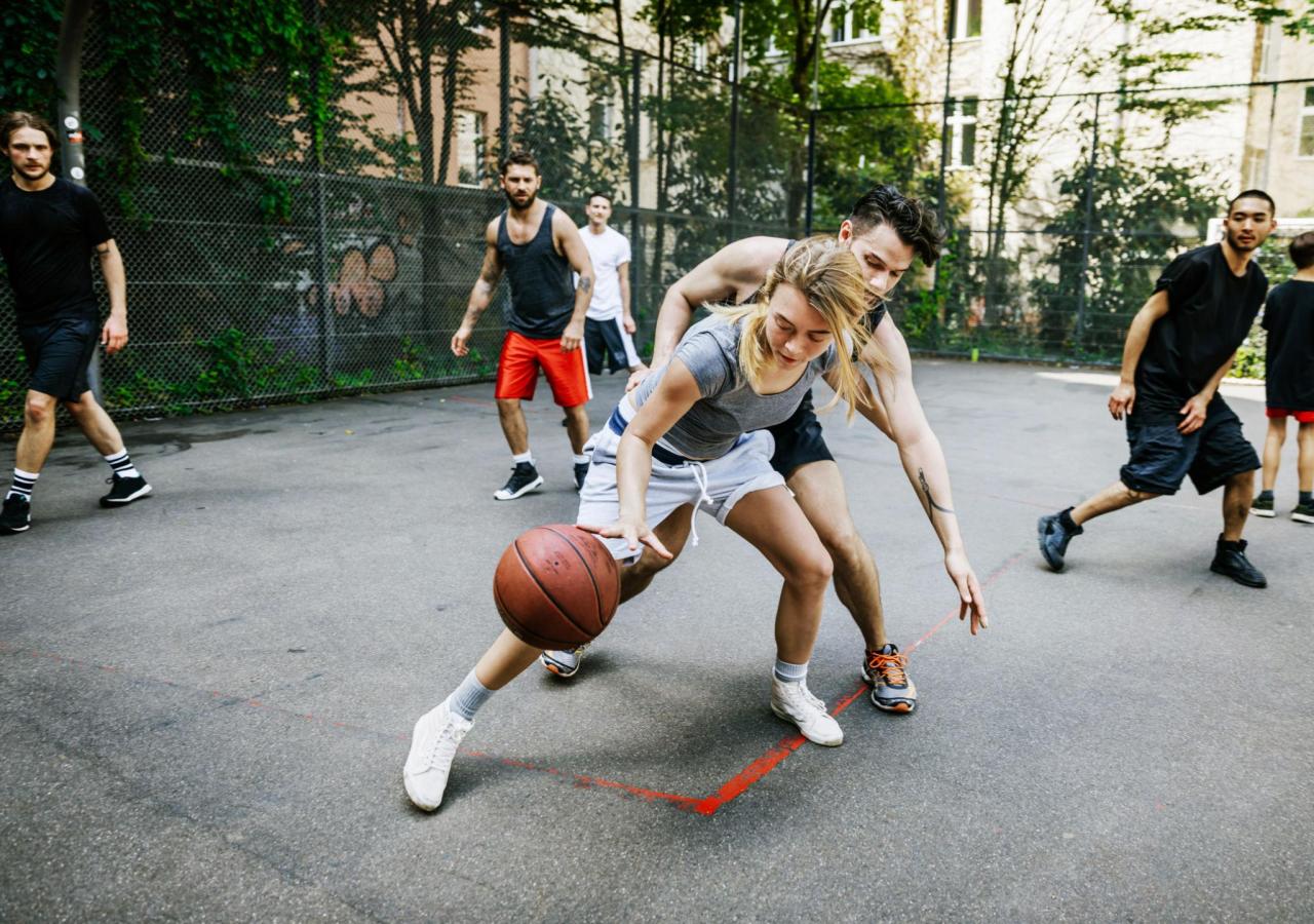 Memilih Sepatu Basket yang Tepat untuk Pria dan Wanita: Apa Bedanya?