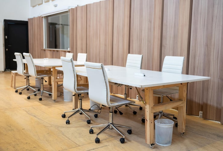 Temukan Ruang Meeting Besar di Serviced Office Jakarta Barat