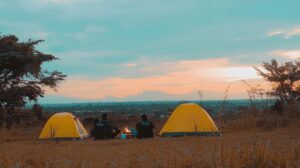 https://hilltopcamplembang.com/tempat-camping-di-lembang-bandung-murah/