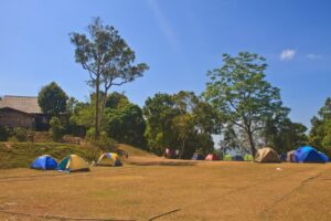 https://hilltopcamplembang.com/tempat-camping-di-lembang-bandung-murah/